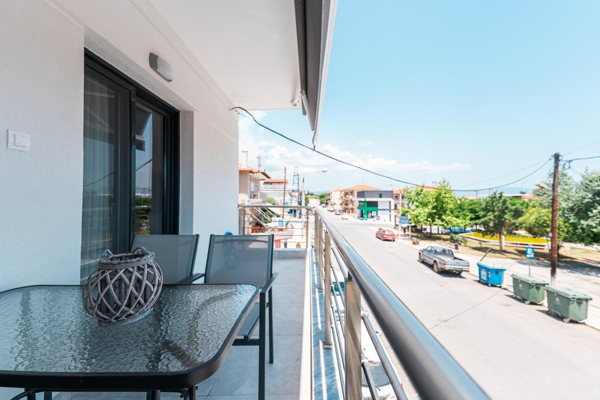 Apartment Square View Flogita