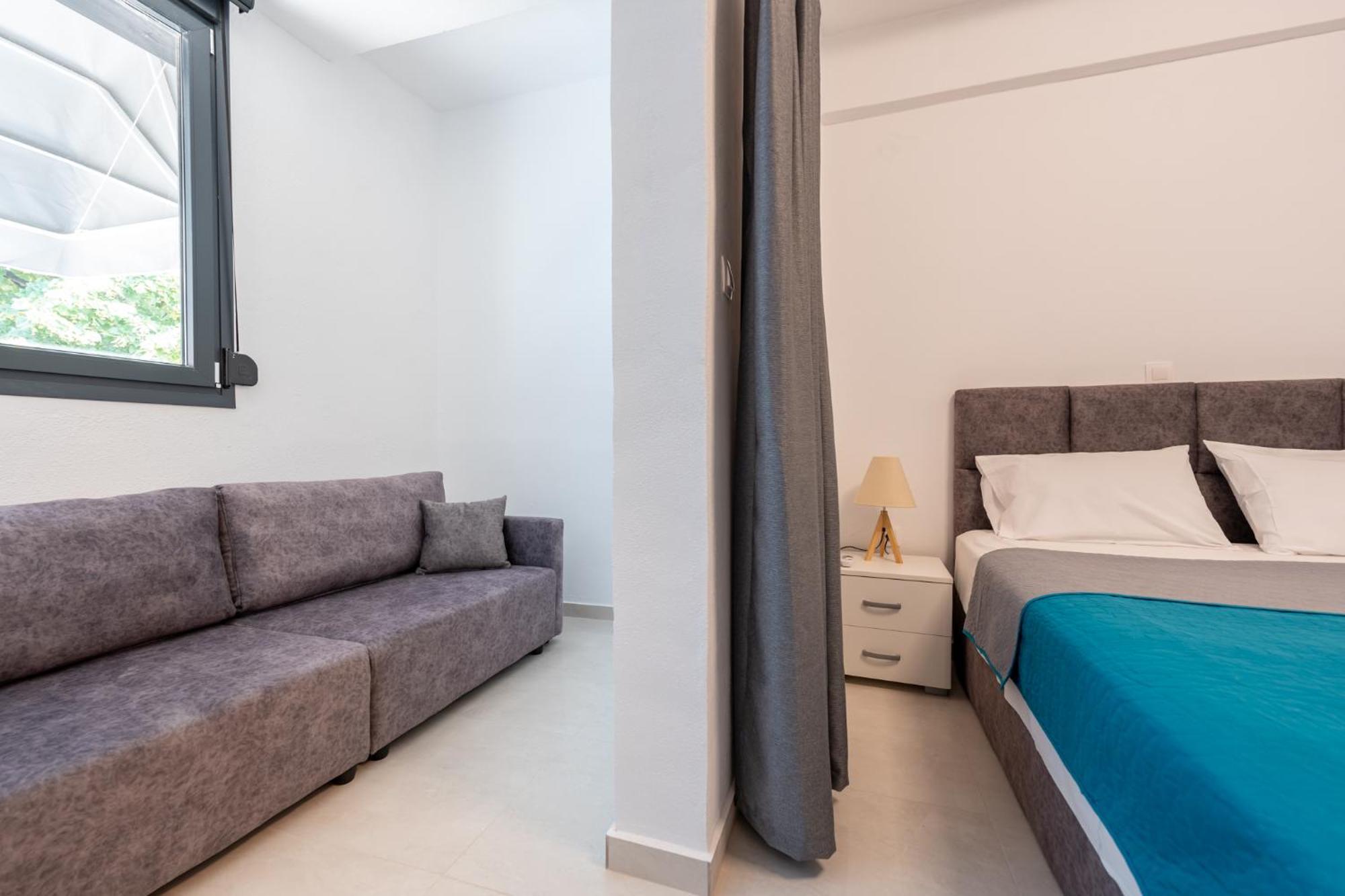 Square View Apartment *