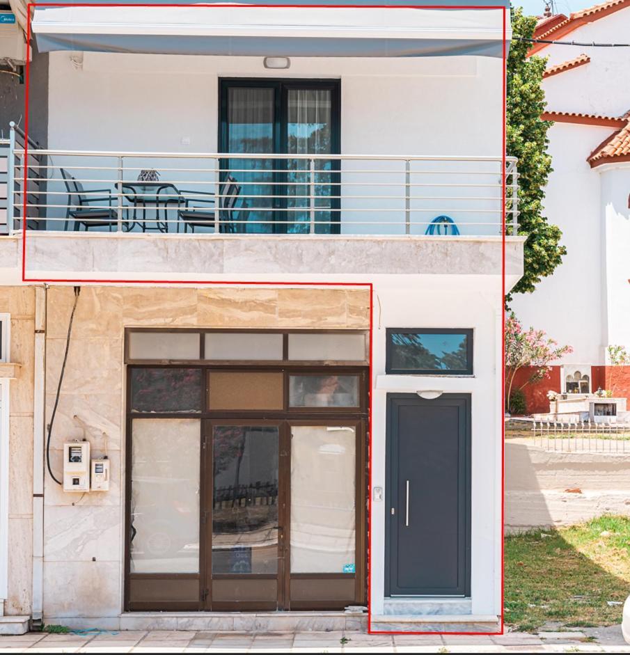 Square View Apartment Flogita